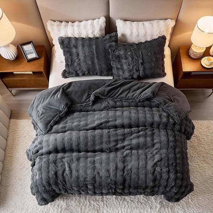 Full Faux Rabbit Fur Comforter Set - 3 Pieces Fluffy Bedding Set Ultra Soft Warm Shaggy Winter Flannel Bed Set, Luxury Skin Friendly Sherpa Comforter Set & 2 Pillow Shams for Thanksgiving Dark Gray