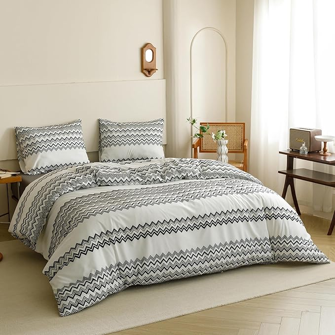 CLOTHKNOW Black White Queen Comforter Set Striped Waves Bedding Comforter Sets Soft All Season Farmhouse Comforter with 2 x Pillow Cases