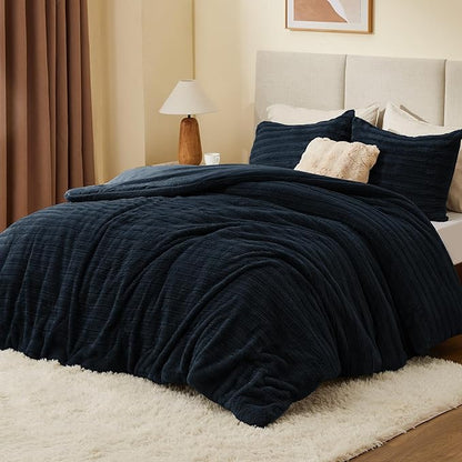 BEDELITE Fleece Queen Comforter Set -Super Soft & Warm Fluffy Navy Faux Fur Bedding, Luxury Fuzzy Heavy Bed Set for Winter with 2 Pillow Cases