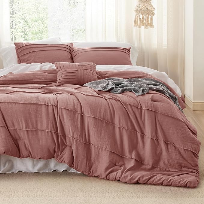 Bedsure Queen Comforter Set - 4 Pieces Pinch Pleat Bed Set, Dusty Pink Boho Bedding for All Season, 1 Soft Comforter, 2 Pillowcases, 1 Decorative Pillow