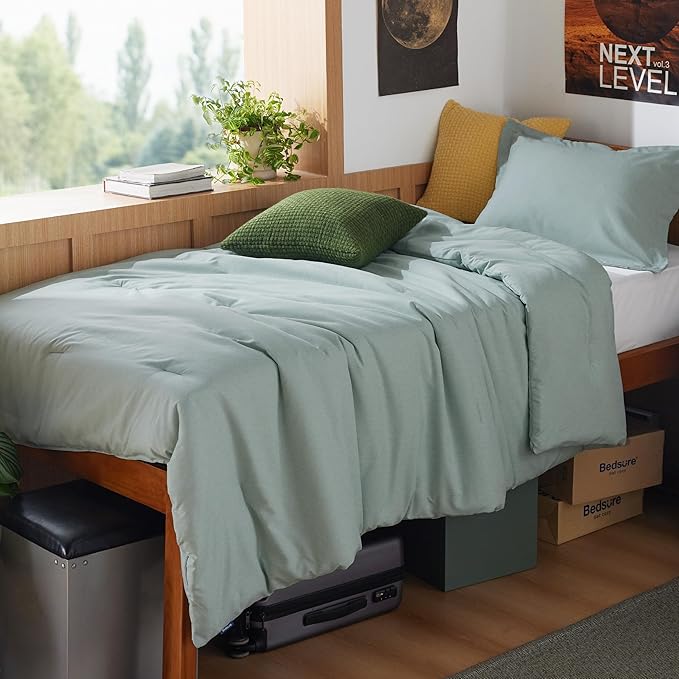 Bedsure Twin/Twin XL Comforter Set Dorm Bedding - Sage Green Twin Bedding Set for College, Soft Cationic Dyed Bed Set for All Seasons, 2 Pieces, 1 Comforter (68"x88") and 1 Pillow Sham (20"x26"+2")