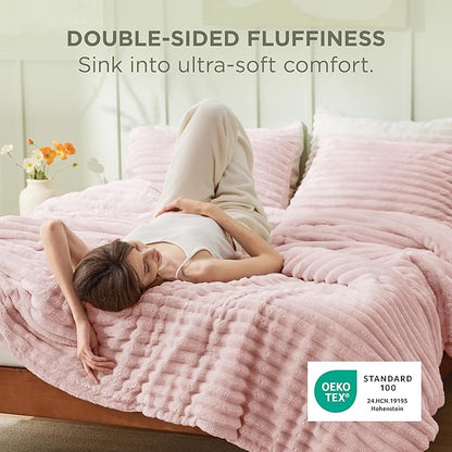 Bedsure Queen Comforter Set - GentleSoft™ 3 Pieces Fluffy Double-Side Fleece Comforter Set, Cozy Striped Room Decor Aesthetic, Luxury Pink Bedding Queen Size with 2 Pillowcases, 90x90 Inches