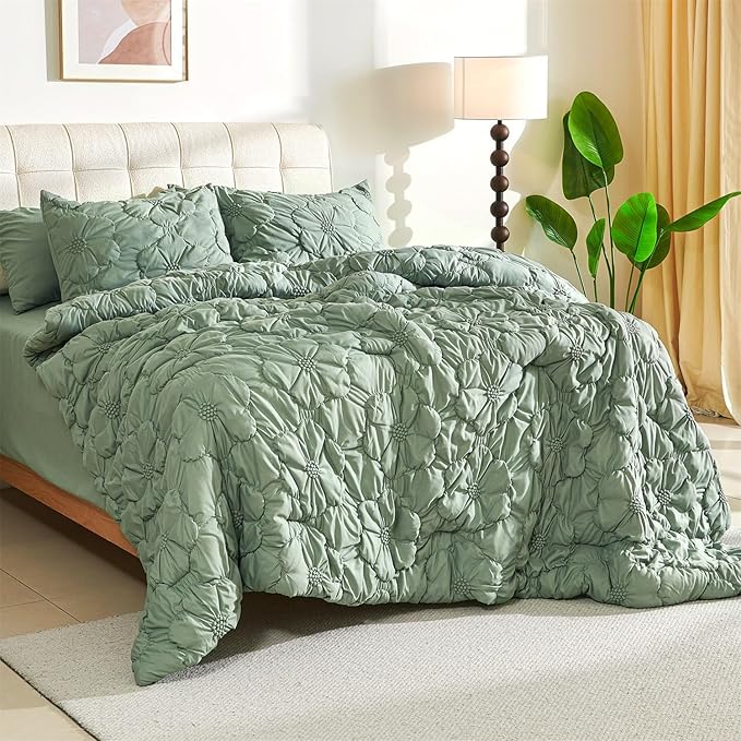 Cmfshape Green Pinch Pleat Comforter Set Queen Size-7 Pieces Bedding Comforter Bed in A Bag-Lightweight Microfiber Bedding Set with Comforter,Fitted Sheet,Flat Sheet and Pillow Shams-90 x90