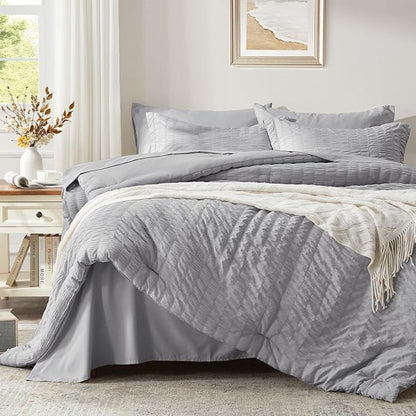 Zzlpp Queen Comforter Set 7 Pieces, Light Grey Seersucker Bed in a Bag with Comforter and 2 Sheets, All Season Bedding Sets with 1 Comforter, 2 Pillow Shams, 2 Pillowcases