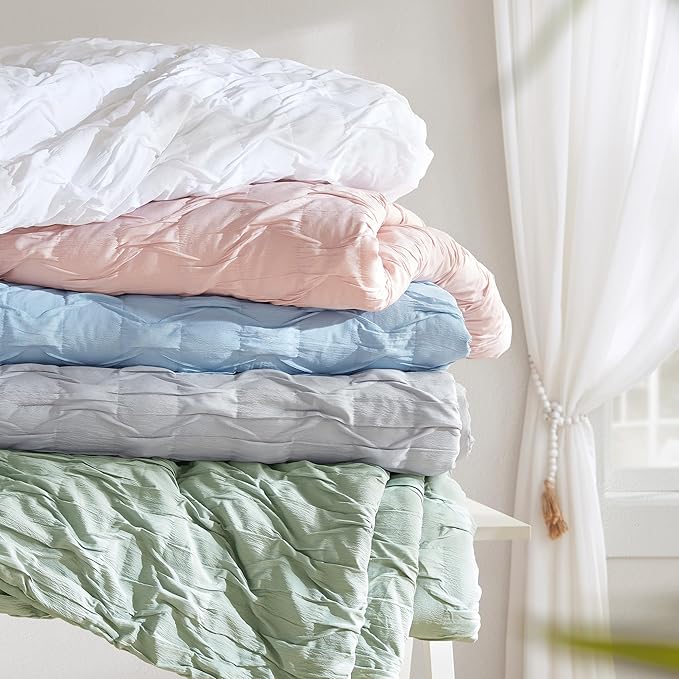 Comfort Spaces Twin/Twin XL Comforter Set for College Ogee Ruched Crinkle Texture Breathable Comforter Set Twin Dorm All Season Lightweight Bedding Set Shabby Chic Décor Pilow White 3 Piece
