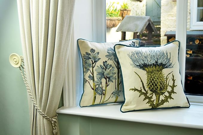 McAlister Textiles Decorative Tapestry Throw Pillow Cover Scatter Cushion with Blue Green Thistle Tapestry Design & Green Velvet Backing for Lounge, Bedroom & Garden