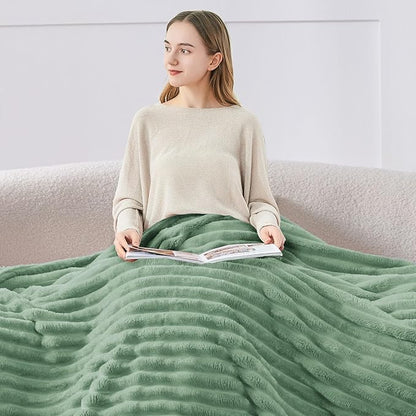 BEDELITE Fleece Throw Blanket for Couch - 300GSM Soft & Warm Fluffy Green Blanket, Decorative and Giftable Striped Blankets for Women, Men, 50"x60"