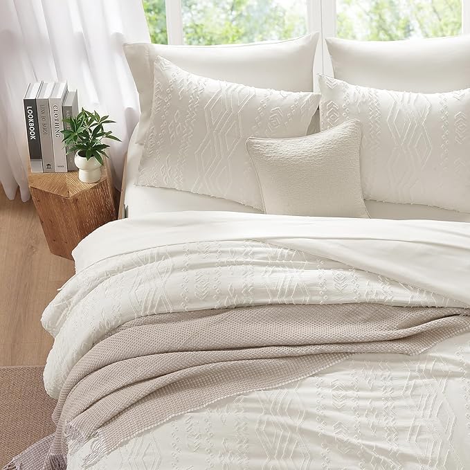 Queen Comforter Set White, Tufted Boho Bedding Farmhouse Bed Set, All Season 7 Pieces Bed in a Bag with Sheets, Pillowcases & Shams