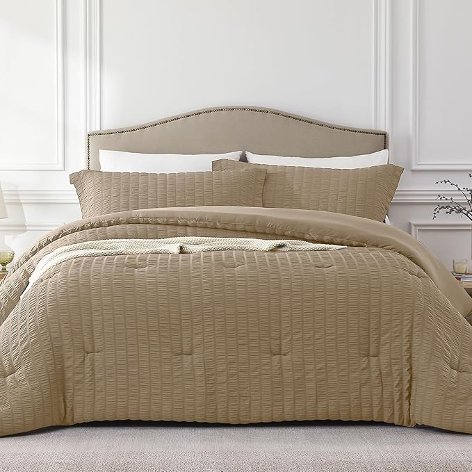 Brown California King Comforter Set - 3 Pieces Seersucker Lightweight Bedding Comforter Sets (1 Soft Fluffy Comforter & 2 Pillowcases) - All Seasons Cozy Modern Bed Sets