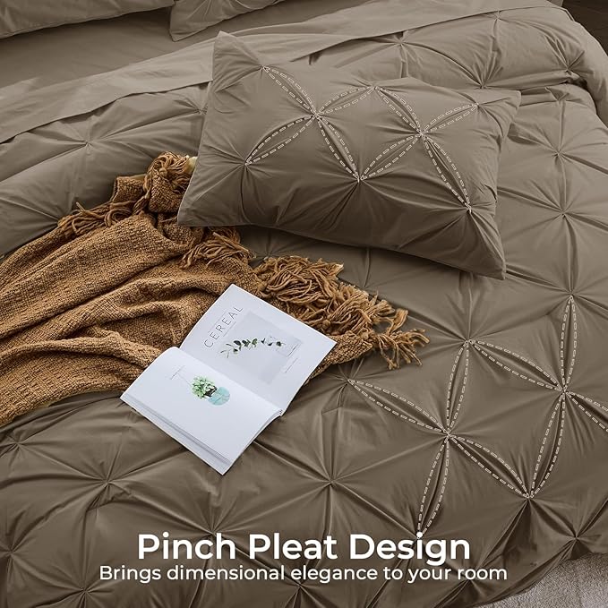 Sasttie Full Size Comforter Set, 7-Piece Bed in a Bag Double, Pintuck Bedding Set for All Season, Includes Comforter, Flat Sheet, Fitted Sheet, Pillowcases and Pillowshams, Brown