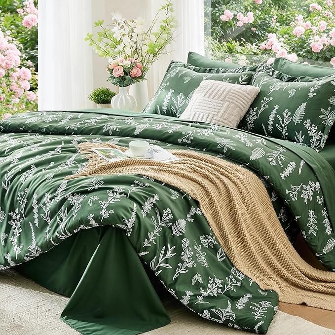 MUXHOMO Dark Green Twin Comforter Set, Elegant Floral Print Bed in a Bag 5 Pieces, Ultra Soft & Breathable Reversible Botanical Pattern Bedding Set with Comforter, Sheets, Pillowcase, and Sham