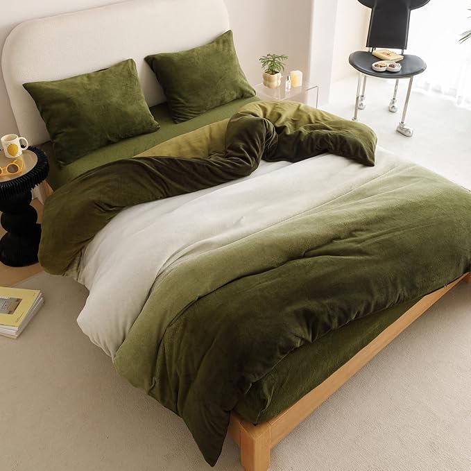 Cottonight Green Velvet Comforter Queen Fluffy Army Green Bedding Set Women Men Thick Warm Winter Blanket Quilts Sherpa Green White Modern Chic Plush Comforter Set