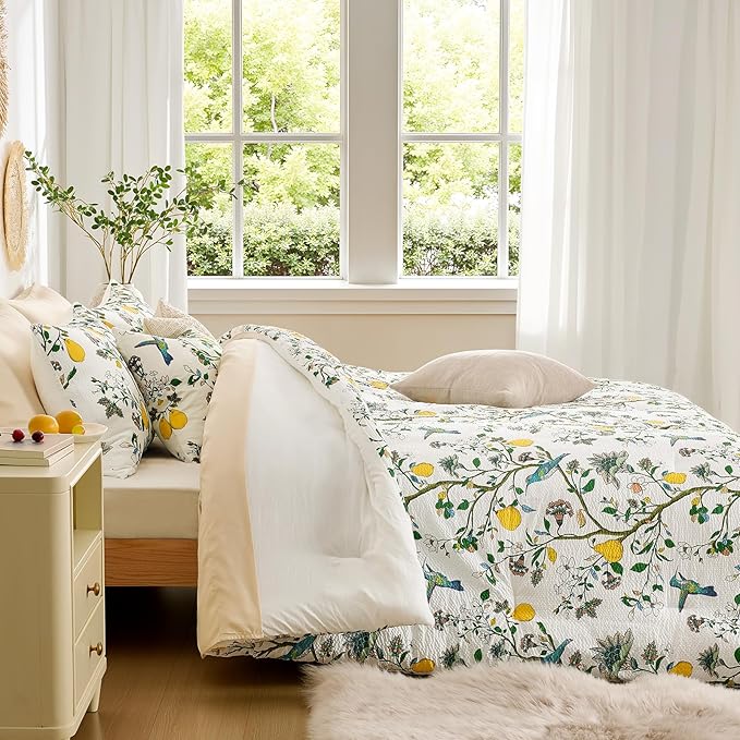 MUSSEL White Queen Size Comforter Set 3 Pieces,Vintage Botanical Floral Pattern Bedding Comforter Sets,Boho Whimsical Modern Printed Design Cute Seersucker Bedroom Comforter and Shams