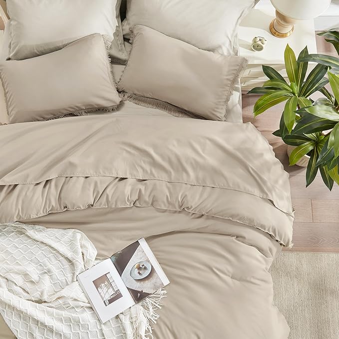 Andency Oatmeal Comforter Set Full Size, 3 Pieces Boho Tassel Lightweight Bedding Comforter Sets, All Season Soft Fluffy Fringe Bed Set (79x90In Comforter & 2 Pillowcases)