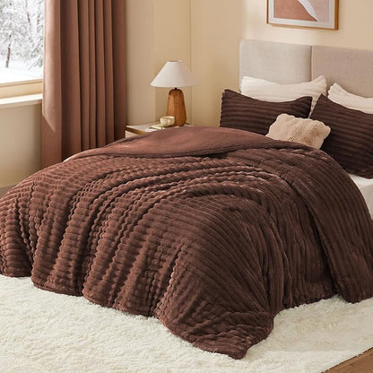 BEDELITE Fleece Queen Comforter Set -Super Soft & Warm Fluffy Hot Chotolate Bedding, Luxury Fuzzy Heavy Bed Set for Winter with 2 Pillow Cases