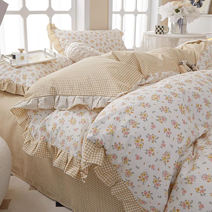 HighBuy Ruffle Lace Comforter Set Queen Coquette Cottagecore Floral Bedding Comforter Set with 2 Lace Ruffles Pillowcases Cozy Soft Shabby Chic Yellow Pink Flower Bedding Comforters for Women Girls