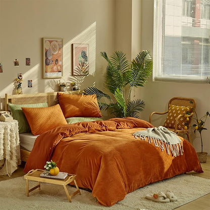 CLOTHKNOW Burnt Orange Fluffy Comforter Full Size Sets 3Pcs Velvet Bedding Comforter Sets Soft Caramel Orange Comforter with 2 x Pillow Cases