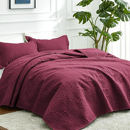 Love's cabin King Size Quilt Bedding Set Burgundy Bedspreads - Bed Lightweight Bedspread Comforter - Coin Pattern Bedding Coverlet for All Season - 3 Pieces (1 Quilt, 2 Pillow Shams)