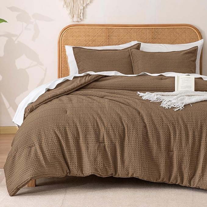 PHF Soft Waffle Comforter Set Queen Size- Comfy Breathable Waffle Weave Comforter with 2 Pillow Shams, 3 Pieces Less Snagging Lightweight Textured Bedding Set for All Season, Mocha/Cocoa Brown