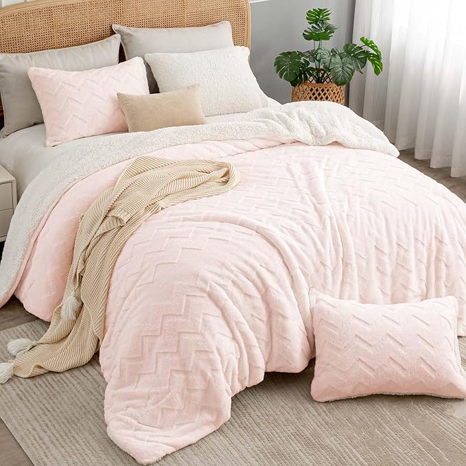 BEDELITE Fluffy Twin Comforter Set - Super Soft Sherpa Pink Comforter for Twin Size Bed, Luxury Warm Bedding Set for Winter, Fuzzy Bed Set 2 Piece (1 Comforter, 1 Pillowcase)