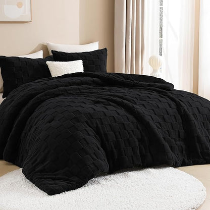 Litanika Fluffy Twin Size Comforter Set Black, 3 Pieces Warm Sherpa Fleece Winter Bedding Set, Jacquard Checkered Plush Fuzzy Bed Set(1 Comforter, 2 Pillowcases)