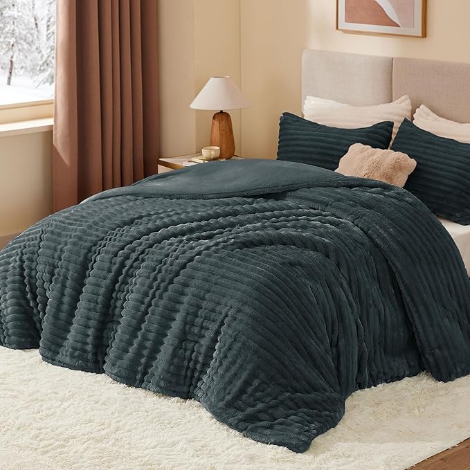 BEDELITE Fleece Queen Comforter Set -Super Soft & Warm Fluffy Dark Grey Bedding, Luxury Fuzzy Heavy Bed Set for Winter with 2 Pillow Cases