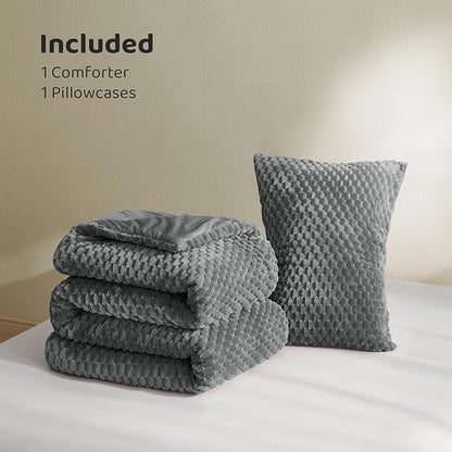Petrichor Fluffy Twin Comforter Set - Ultra-Soft Gray Flannel Thick Comforter for Queen Bed, Luxury Warm Bedding Set for Winter & Fall, Cozy Fuzzy Bed Set 2 Pieces (1 Comforter & 1 Pillowcase)