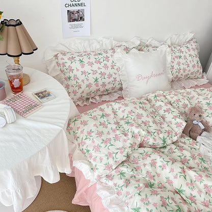 HighBuy White Lace Comforter Set Queen Pink Floral Bedding Set Ruffled Lace Comforter with 2 Ruffle Pillowcases Coquette Cottagecore Comforter Sets for Women Girls,Quilted,Cozy Soft