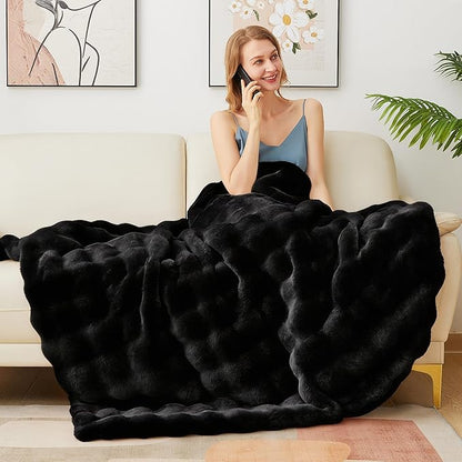 Latepis Soft Black Faux Fur Bubble Blanket, Fuzzy Warm Cozy Twin Blankets for Couch, Plush Fluffy Blankets for Sofa and Bedroom, Throw Blanket, 60” x 80”, 860GSM