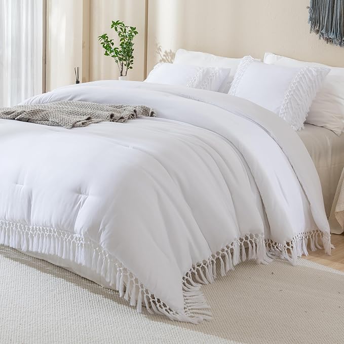 Andency White Comforter Set California King, 3 Pieces Boho Tassel Lightweight Soft Bedding Comforter Sets for King Bed, All Season Fluffy Fringe Bed Set (104x96In Comforter & 2 Pillowcases)