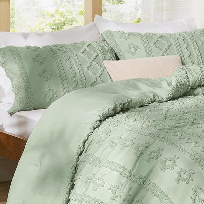 Bedsure Tufted Boho Comforter Set King Size - Sage Green Boho Bed Set, GentleSoft™ 3 Pieces Farmhouse Shabby Chic Embroidery Bedding, Gifts for Woman, Soft Jacquard King Comforter for All Seasons