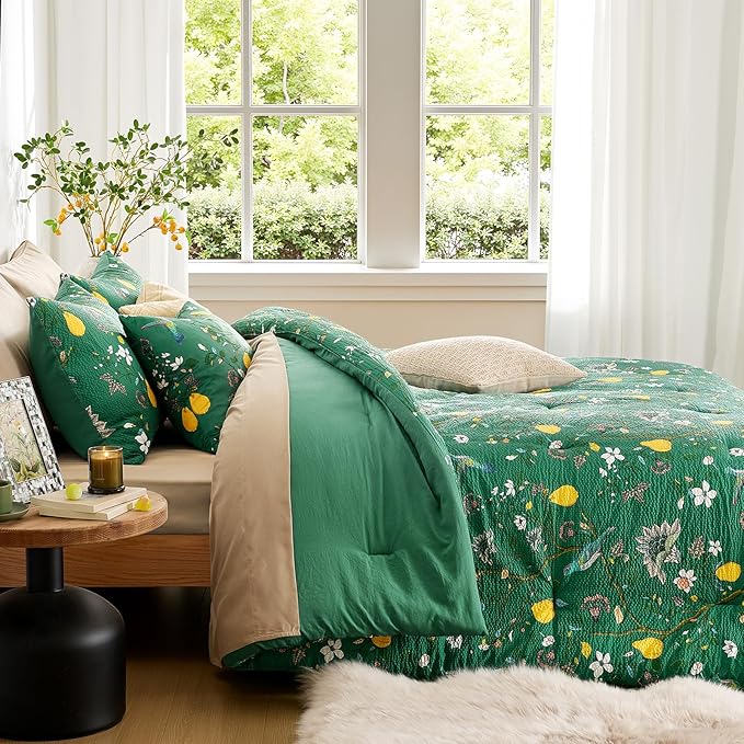 MUSSEL Queen Size Comforter Set 3 Pieces,Green Vintage Botanical Floral Pattern Bedding Comforter Sets,Boho Whimsical Modern Printed Design Cute Seersucker Bedroom Comforter and Shams