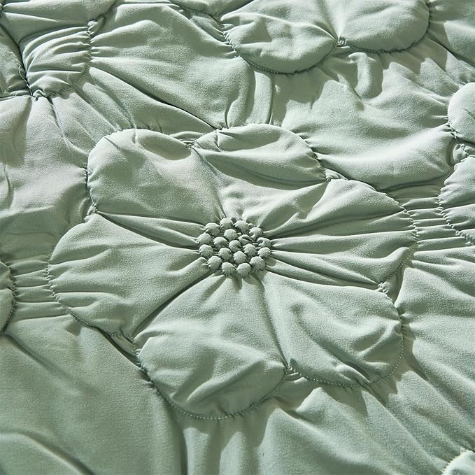 Cmfshape Green Pinch Pleat Comforter Set Queen Size-7 Pieces Bedding Comforter Bed in A Bag-Lightweight Microfiber Bedding Set with Comforter,Fitted Sheet,Flat Sheet and Pillow Shams-90 x90