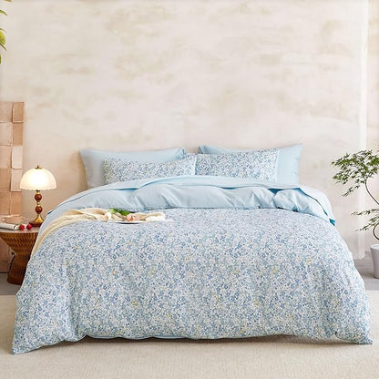 Wake In Cloud - Floral Comforter Set with Sheets, Cute Vintage Flower Cottagecore Aesthetic for Women Teen Girls, 7 Pieces Bed in a Bag, Light Blue, Full Size