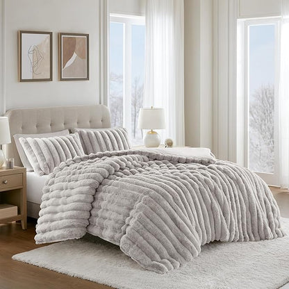 Madison Park Jasmine Queen Comforter Set, Luxurious Reversible Faux Fur Plush Ribbed Velvet Bedding, Fuzzy Thick Warm Winter Comforter, Super Soft Fluffy 3-Piece Set Light Grey
