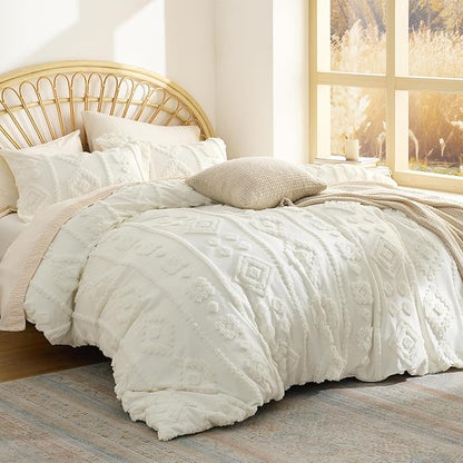 Bedsure Boho Tufted White Comforter King Size, GentleSoft™ 3 Pieces Boho Farmhouse Decor Bedding, Exquisite Shabby Chic Bedding for All Seasons, 1 Bed Comforter, 2 Pillow Shams, 104x90 Inches