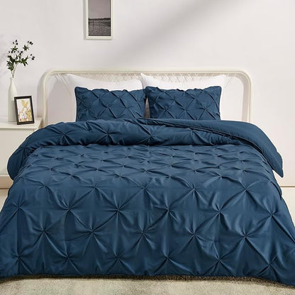 Amazon Basics Soft, Lightweight King Size Comforter Sets, All-Season Down-Alternative 3-Piece Bedding Set, Pinch Pleat Design, Navy Blue