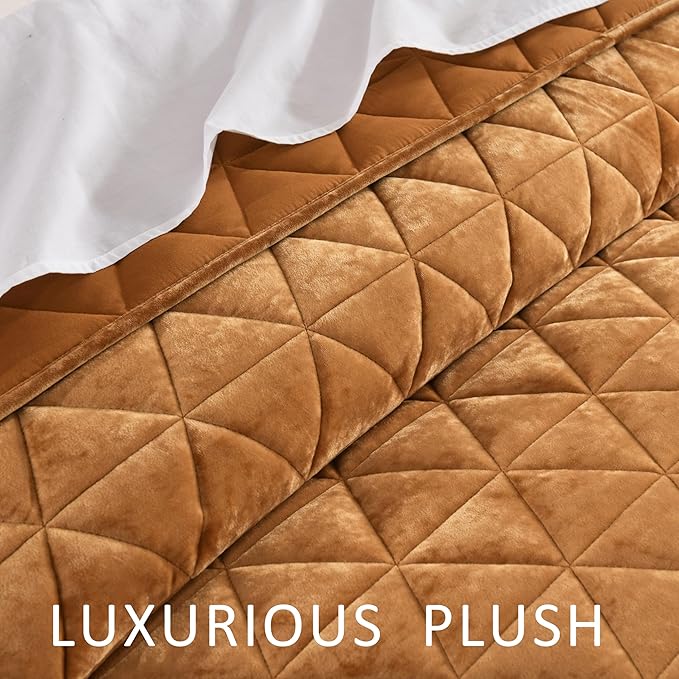 Homzard Velvet Carmel Gold King Size Comforter Set, King Size Quilt Set Velvet Quilt Bedding Set, Soft Bedspread Coverlet, Luxury Bedding for All Season,3 Pieces Bed Set