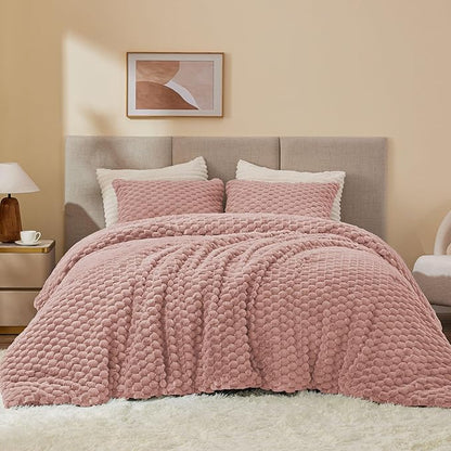 BEDELITE Fluffy King Size Comforter Set - Dusty Pink Fleece Soft Comforter for King Size Bed, Luxury Warm Bedding Set for Winter, Fuzzy Bed Set 3 Pieces (1 Comforter, 2 Pillowcases)