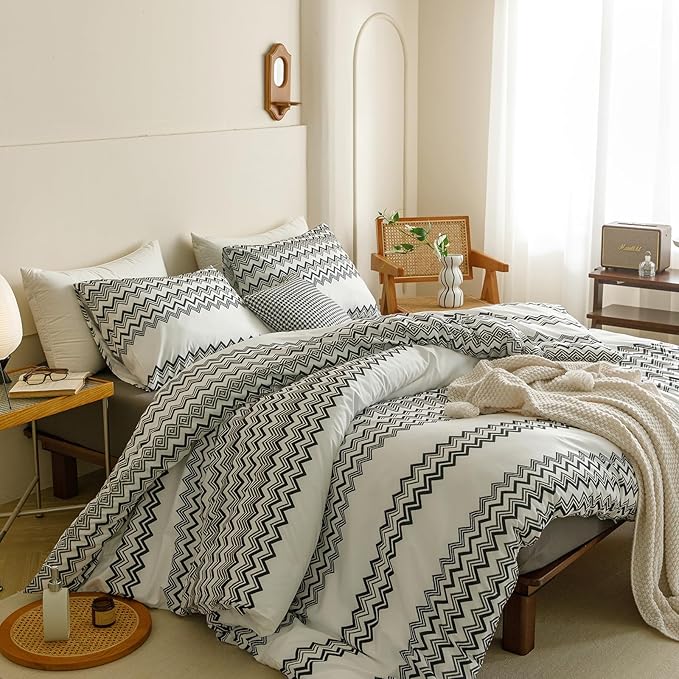 CLOTHKNOW Black and White Comforter Set California King Waves Striped Bedding Comforter Sets Black Grey White Comforter Sets Farmhouse Comforter Soft 3Pcs Black White Comforter Set Cal King
