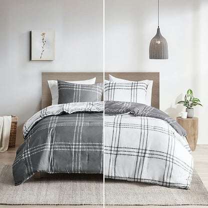 Intelligent Design Pike Reversible Comforter Set, Cottage Plaid Print, Modern Cabin Lifestyle, Down Alternative, All Season Bedding with Matching Sham, Twin/Twin XL White/Grey 2 Piece