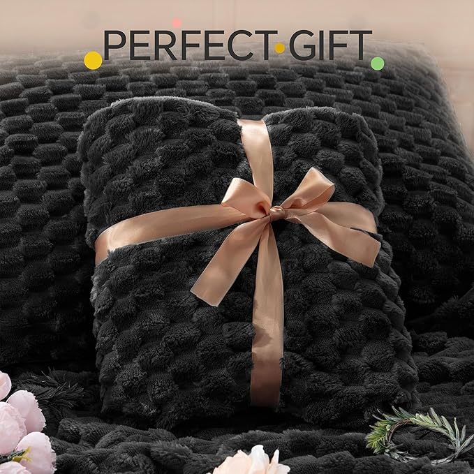 BEDELITE Fluffy Full Size Comforter Set - Black Fleece Soft Comforter for Full Size Bed, Luxury Warm Bedding Set for Winter, Fuzzy Bed Set 3 Pieces (1 Comforter, 2 Pillowcases)