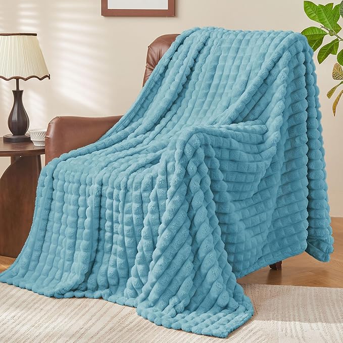 BEDELITE Washed Blue Throw Blanket for Couch and Bed- Super Soft and Warm 3D Checkered Fluffy Fuzzy Fleece Blanket, Luxurious Plush Cozy Blanket for Room Decor Spring, 50x60 inches