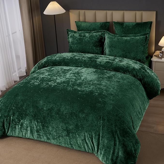 PHF Crushed Velvet Comforter Set King Size, 5-Piece Luxury Winter Bedding Sets with 2 Euro Shams, Heavyweight Warm Fluffy Velvet Bed Spread, Glam Home Decor, Emerald Green