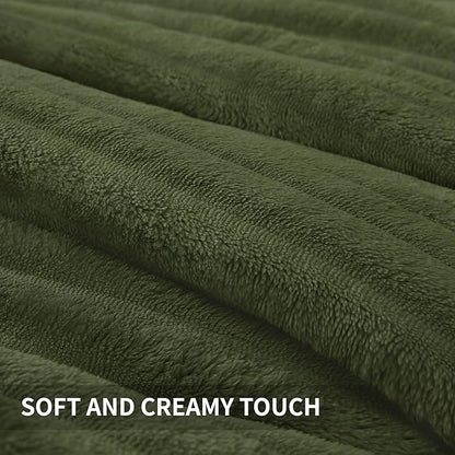 Andency Fleece Queen Comforter Set, 3 Pieces Olive Green Comforter Set for Queen Size Bed, Super Soft Warm Fluffy Fuzzy Bedding Set for Winter (1 Comforter & 2 Pillowcases)
