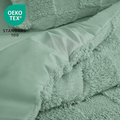 Joiedomi Tufted California King Comforter Set, 3 Pieces Sage Green Boho California King Bedding Set with 1 Plaid Geometric Comforter and 2 Pillow Shams, Checkered Bed in a Bag for All Seasons