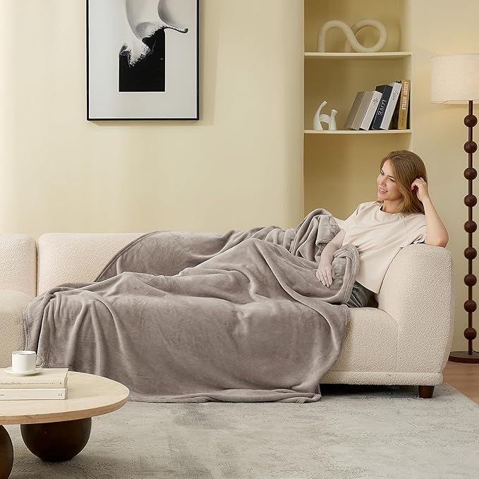 Hansleep Fleece Mocha Brown Throw XL Blanket, Super Soft Flannel Fuzzy Plush Cozy Blanket for All Seasons, Mocha Brown, Throw XL 50x70 Inches