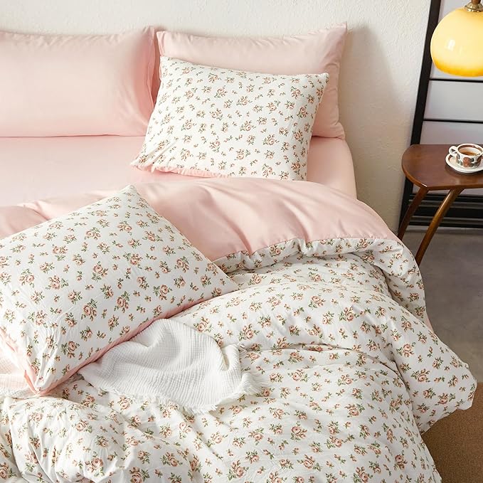 Wake In Cloud - Floral Comforter Set with Sheets, Coquette Cottagecore Aesthetic Flower Shabby Chic Pattern for Women Teen Girls, 7 Pieces Bed in a Bag, Peach Blush, Queen Size