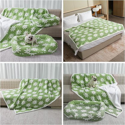 Waterproof Pet Blanket,Green Dog Blankets for Bed Covers Couch Sofa Stylish Jacquard Pets Throw Blankets for Puppy Cats Washable Reversible Furniture Protection Covers (Green Flower,M)