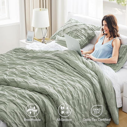 Comfort Spaces Twin/Twin XL Comforter Set for College Ogee Ruched Crinkle Texture Breathable Comforter Set Twin Dorm All Season Lightweight Bedding Set Shabby Chic Décor Pilow Green 3 Piece